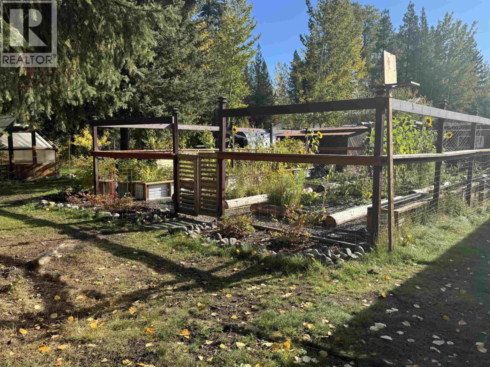 1325 CEDAR Street, Telkwa