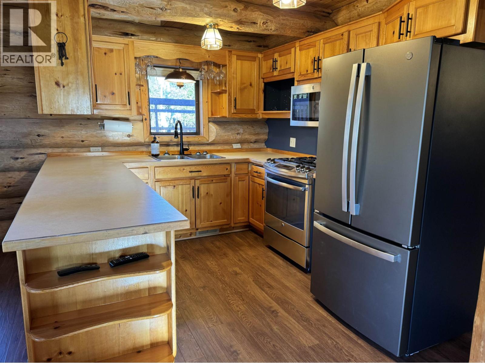 1325 CEDAR Street, Telkwa