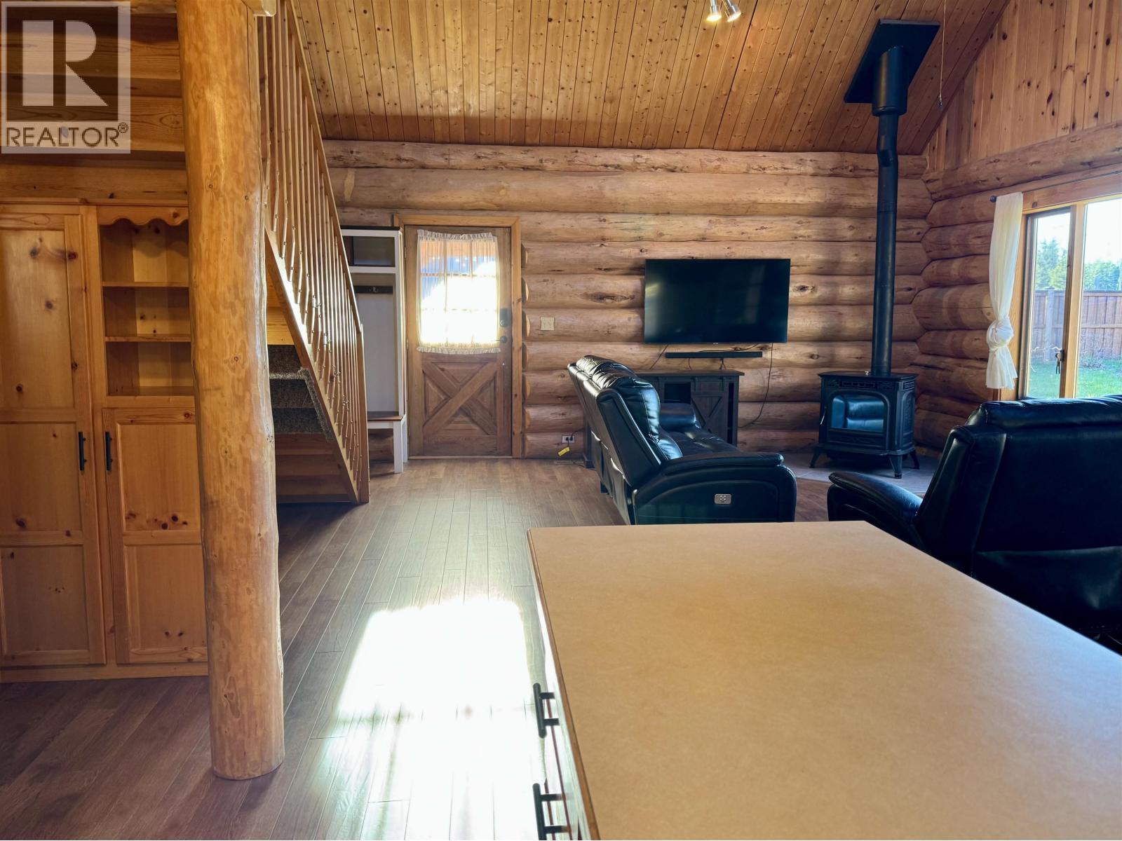 1325 CEDAR Street, Telkwa