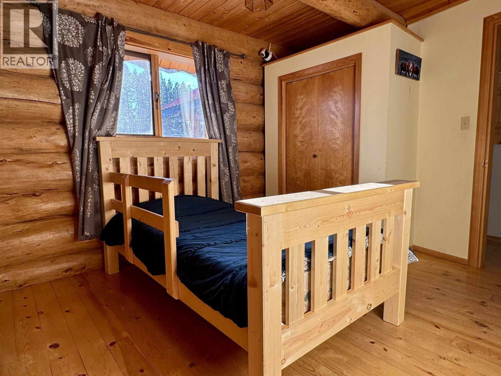 1325 CEDAR Street, Telkwa