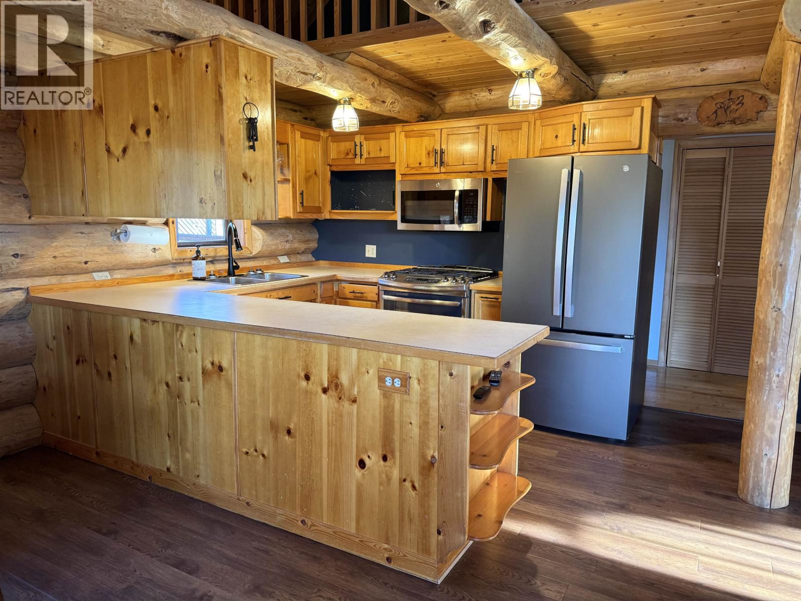 1325 CEDAR Street, Telkwa