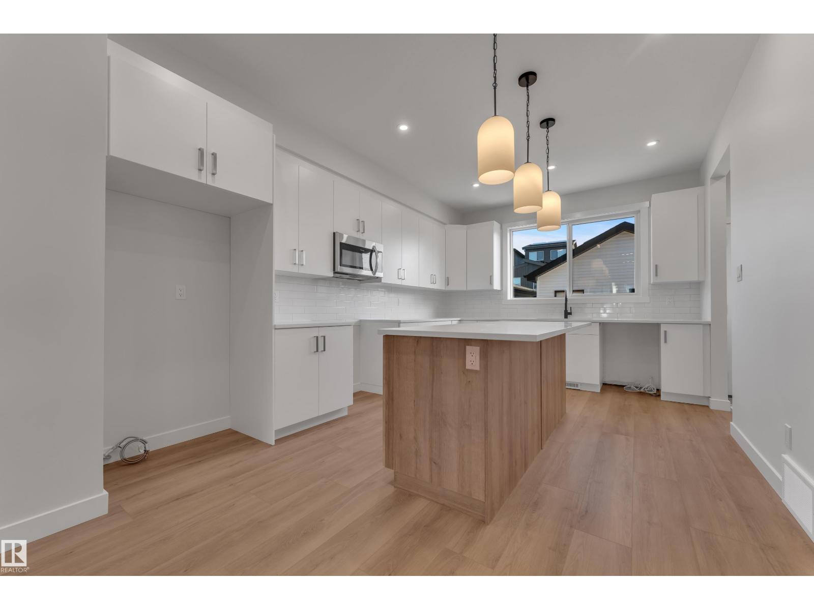 7428 Klapstein CR SW, Edmonton — photo 3