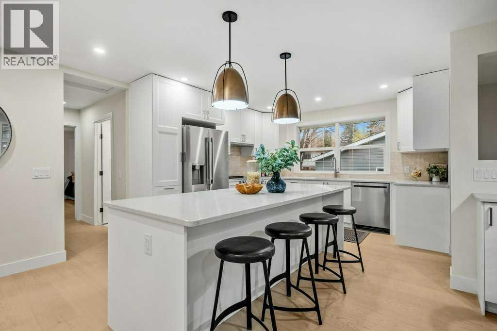 Property photograph 5 for MLS A2355040