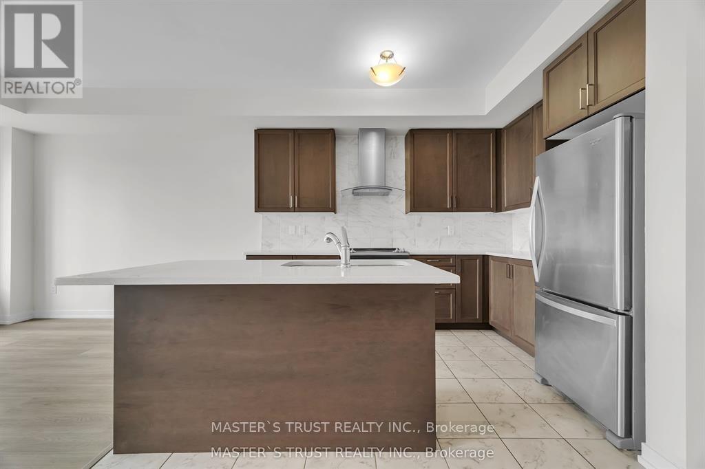 183 HARDING PARK STREET, Newmarket (Glenway Estates) — photo 10