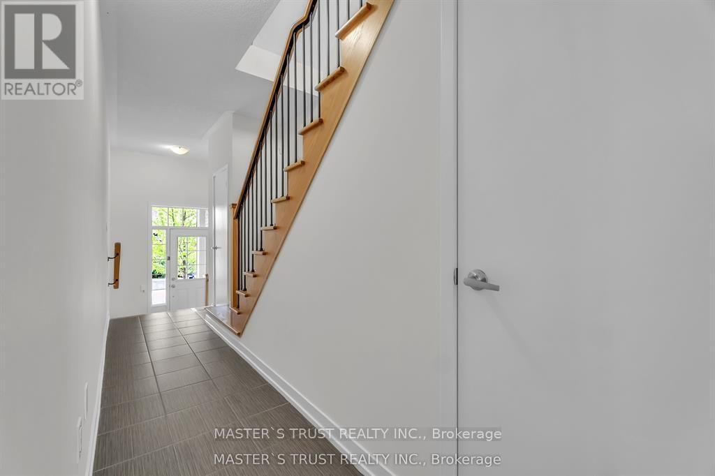 183 HARDING PARK STREET, Newmarket (Glenway Estates) — photo 4