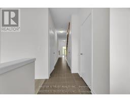 183 Harding Park Street, Newmarket, ON L3Y0E3 Photo 8