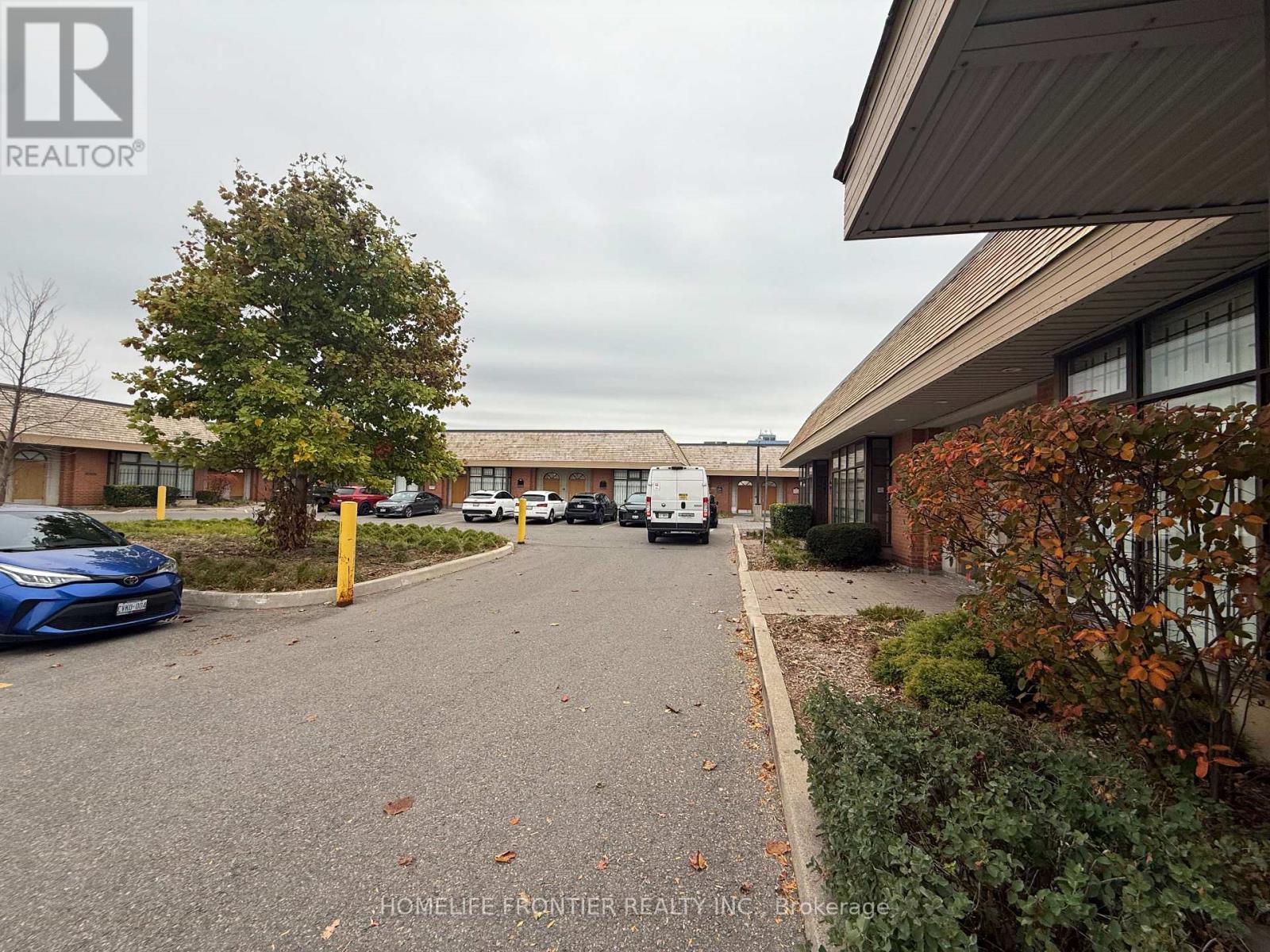 28 - 35 WEST PEARCE STREET, Richmond Hill (Beaver Creek Business Park) — photo 2