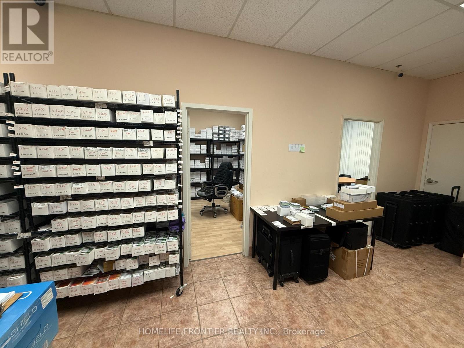 28 - 35 WEST PEARCE STREET, Richmond Hill (Beaver Creek Business Park) — photo 7