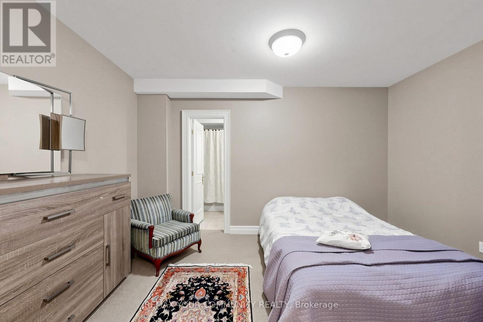 9 Bayview Forest Lane, Markham, ON photo 38