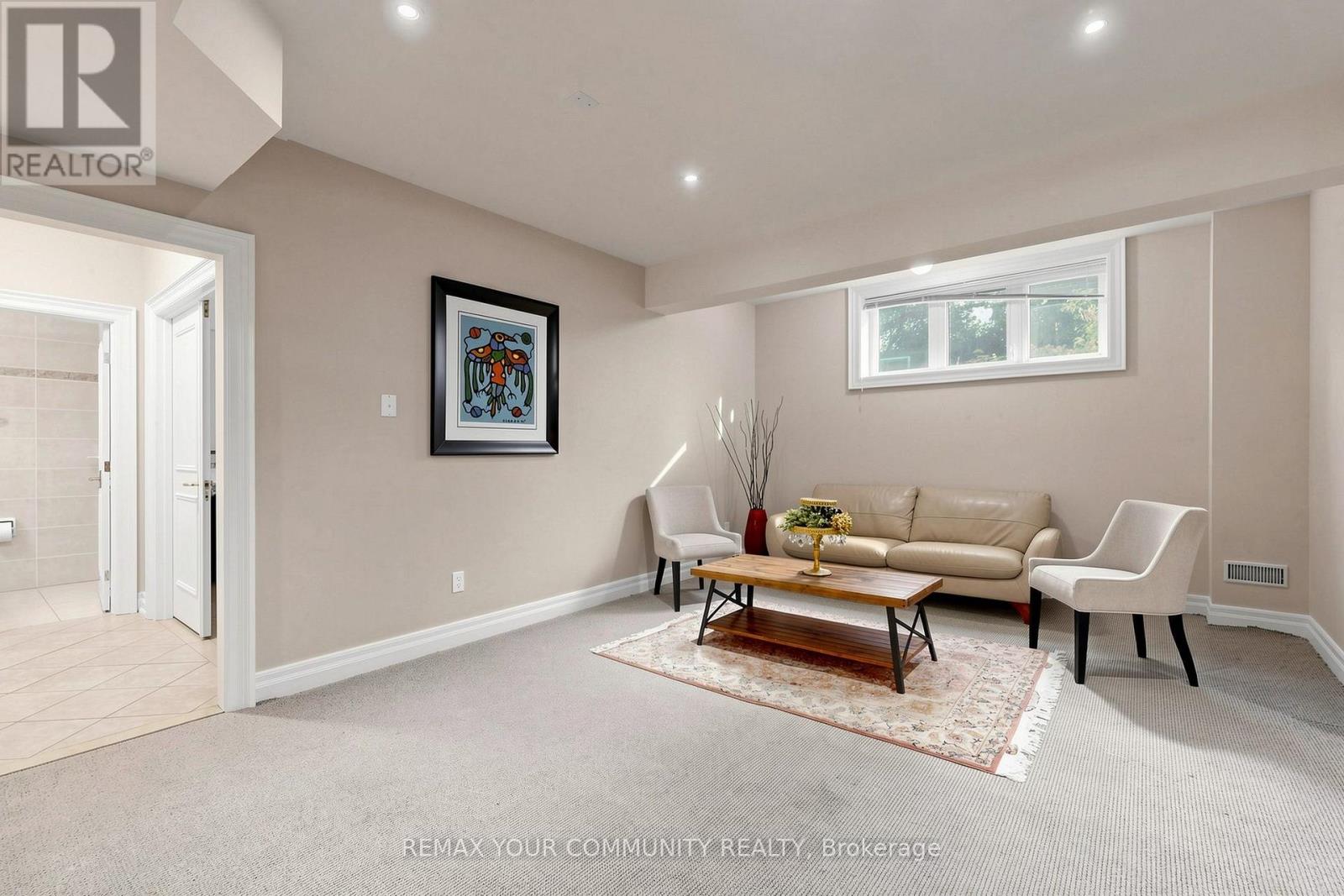 9 Bayview Forest Lane, Markham, ON photo 40