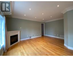 Great room - 133 Selwyn Road, Richmond Hill, ON L4E5E5 Photo 8