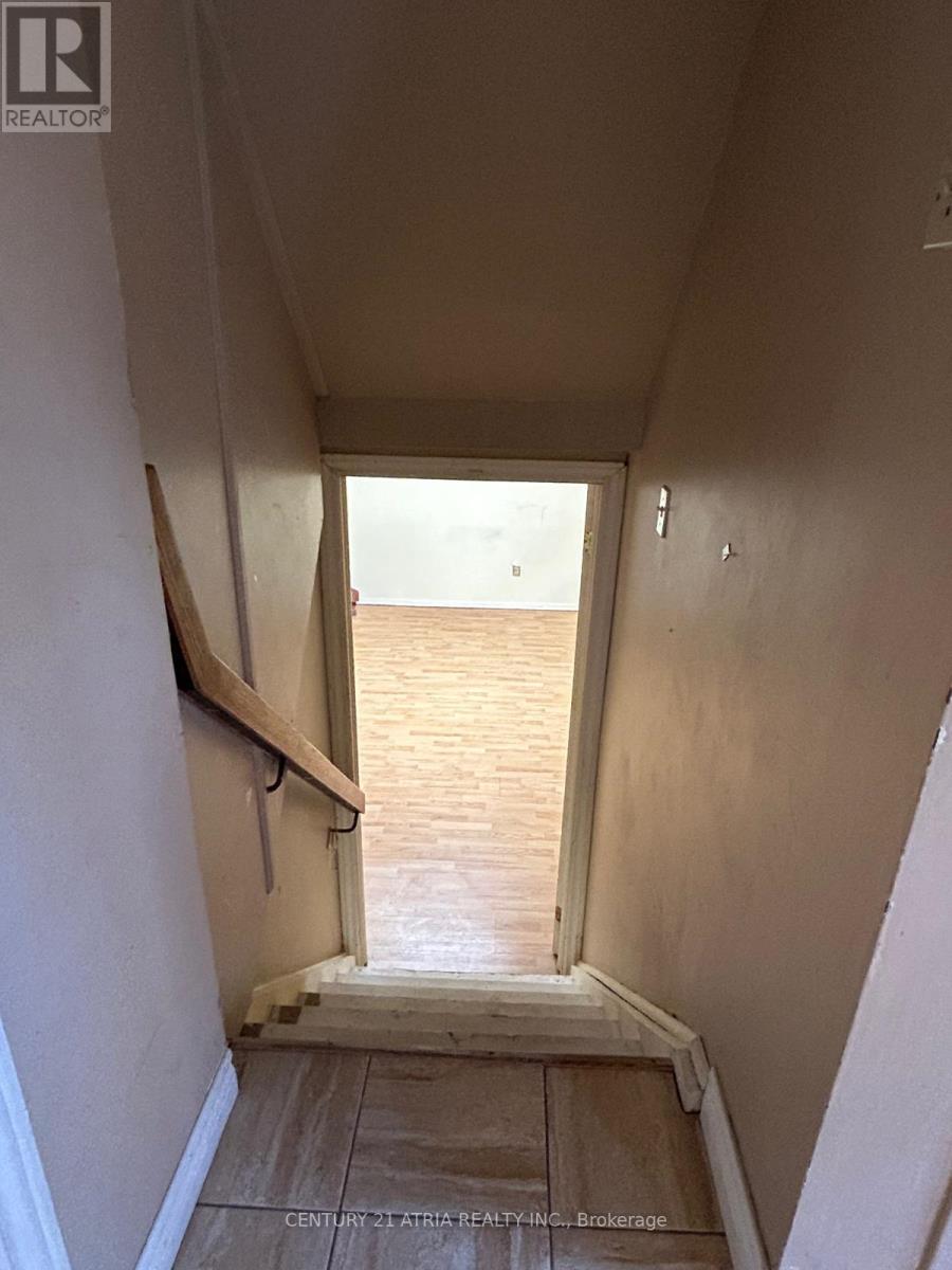 6 LINDRIDGE AVENUE, Brampton (Westgate) — photo 12