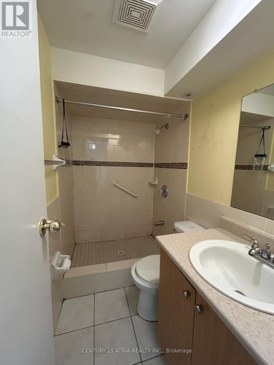 6 Lindridge Avenue, Brampton, ON photo 14