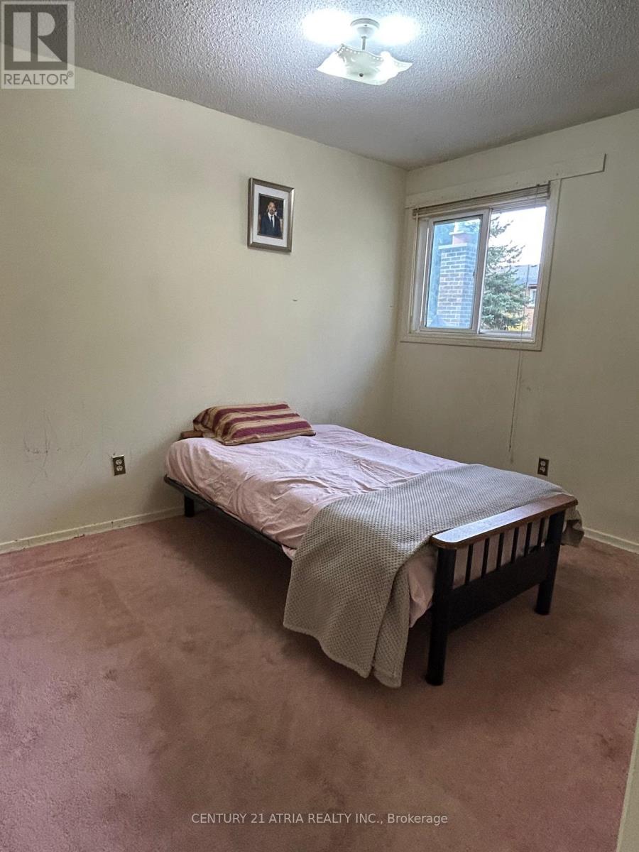 6 LINDRIDGE AVENUE, Brampton (Westgate) — photo 9