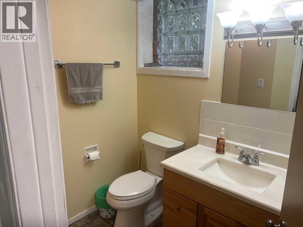 930 8 Street SW, High River — photo 11