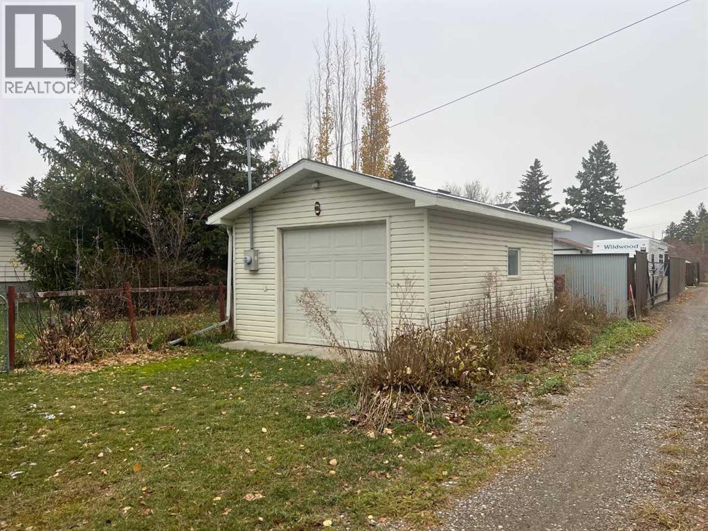 930 8 Street SW, High River — photo 14