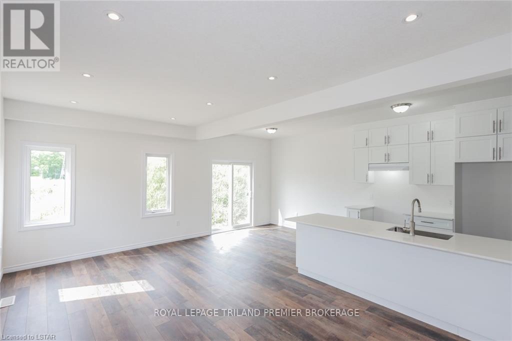 2232 CONSTANCE AVENUE, London South (South U) — photo 10