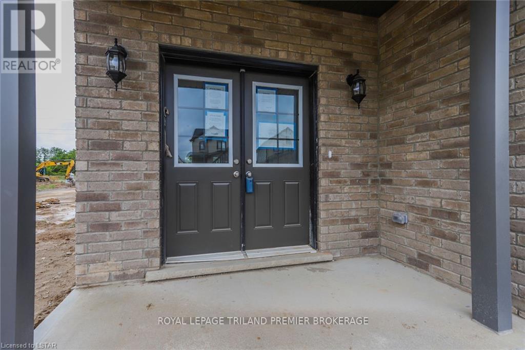 2232 CONSTANCE AVENUE, London South (South U) — photo 4
