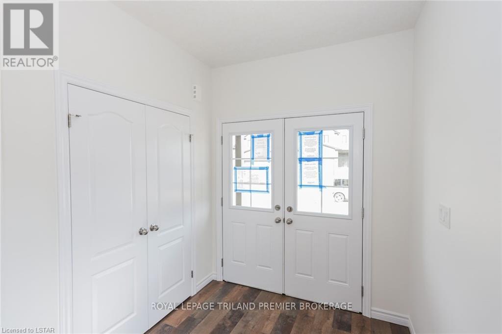 2232 CONSTANCE AVENUE, London South (South U) — photo 5