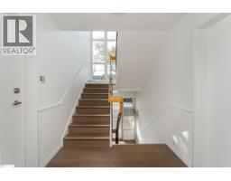 Photo 10 of 20, 3806 5TH AVENUE · Prince George, BC