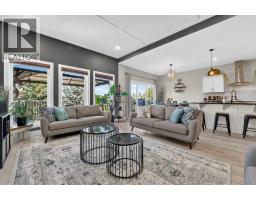 3pc Bathroom - 673 Twinriver Crescent W, Lethbridge, AB T1J5G1 Photo 15