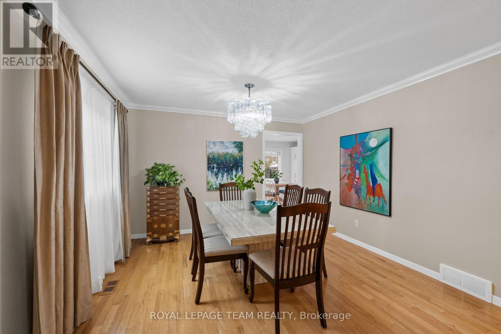 16 PHYLIS STREET, Ottawa — photo 9