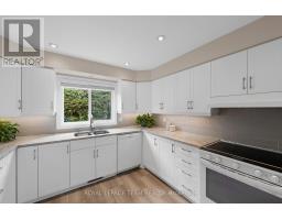 16 Phylis Street, Ottawa, ON K2J1V2 Photo 12