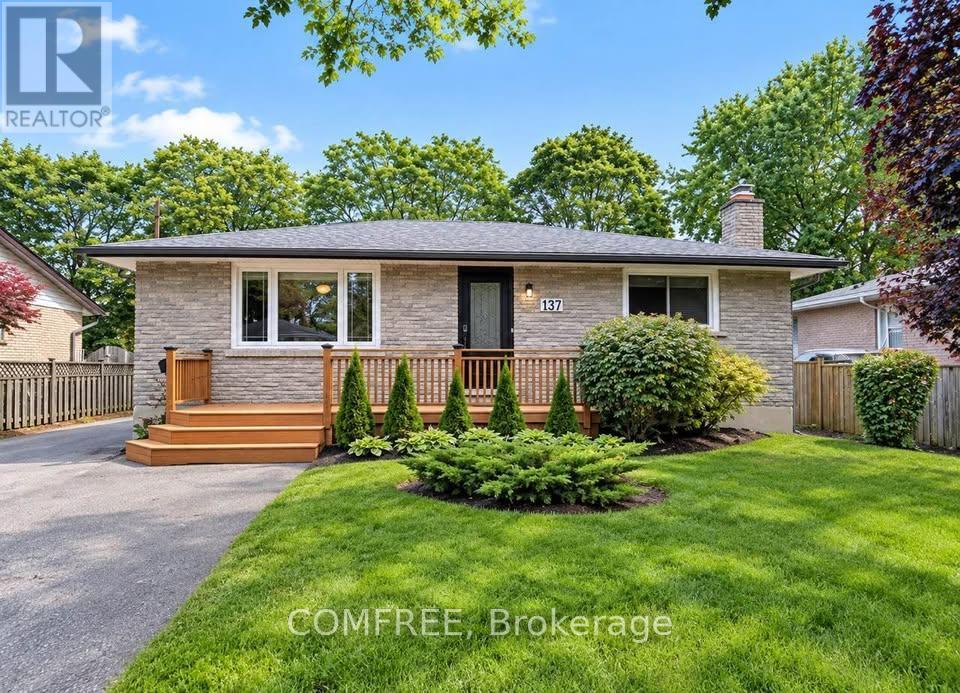 137 COUNTRY CLUB DRIVE, Guelph (Victoria North)