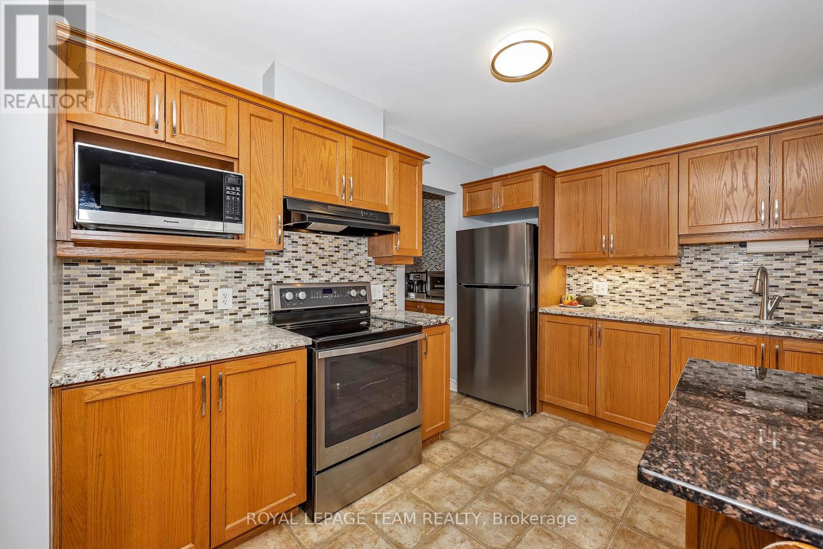 414 SANTA ANNA LANE, Ottawa — photo 12