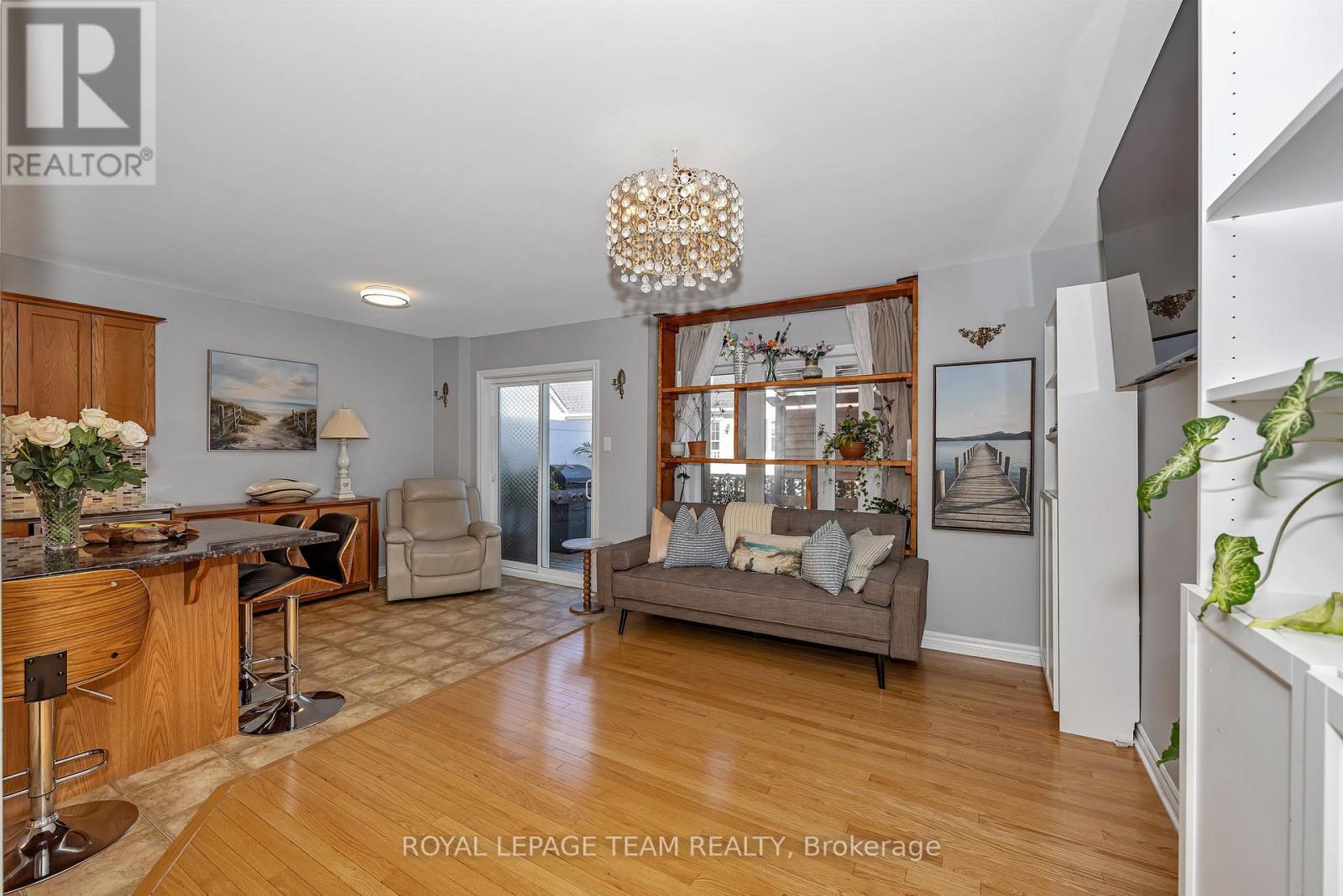 414 SANTA ANNA LANE, Ottawa — photo 7