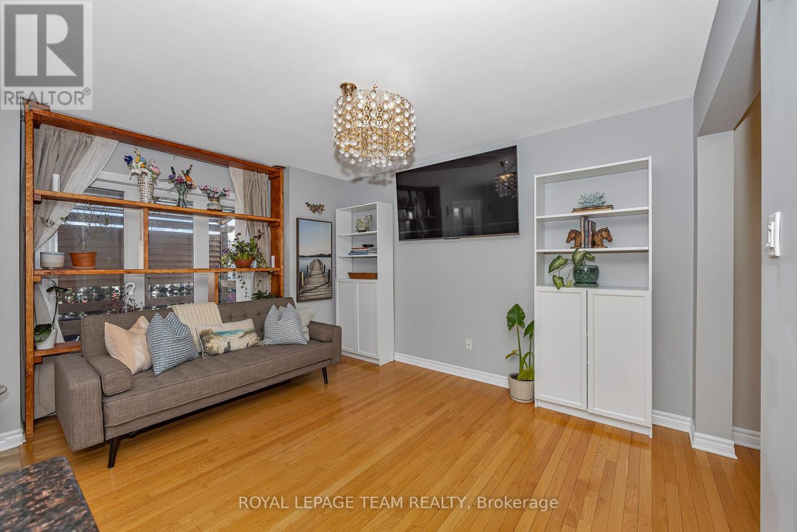 414 SANTA ANNA LANE, Ottawa — photo 8