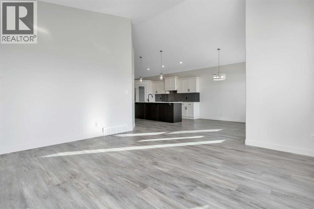Listing photo – 37 Valmont Street, Blackfalds
