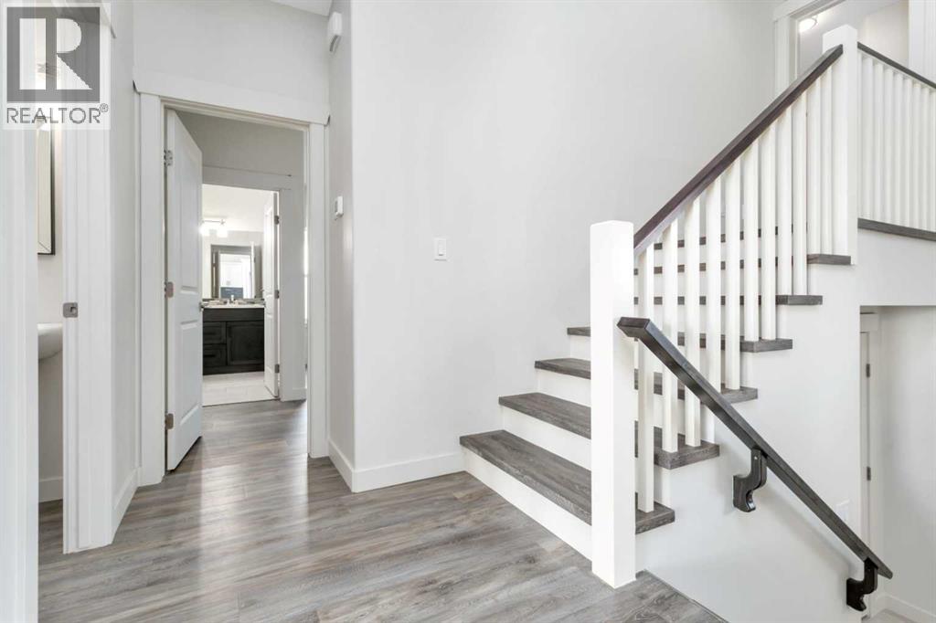 Listing photo – 37 Valmont Street, Blackfalds