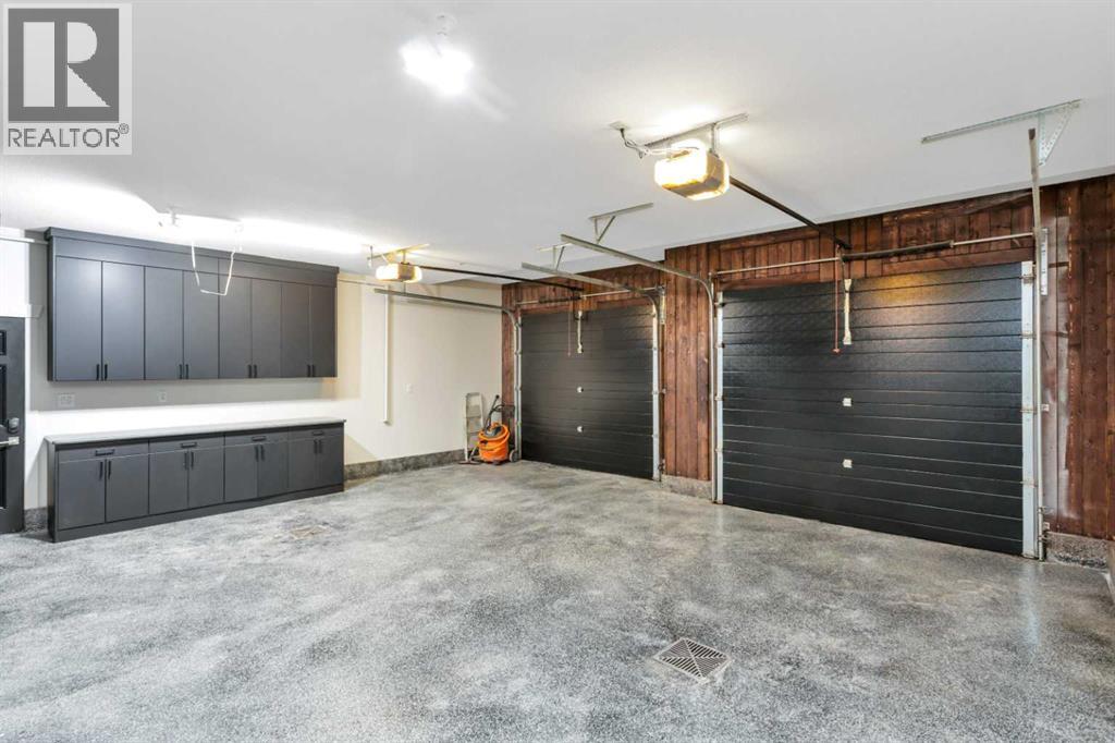 Listing photo – 37 Valmont Street, Blackfalds