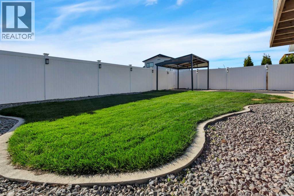 Listing photo – 37 Valmont Street, Blackfalds