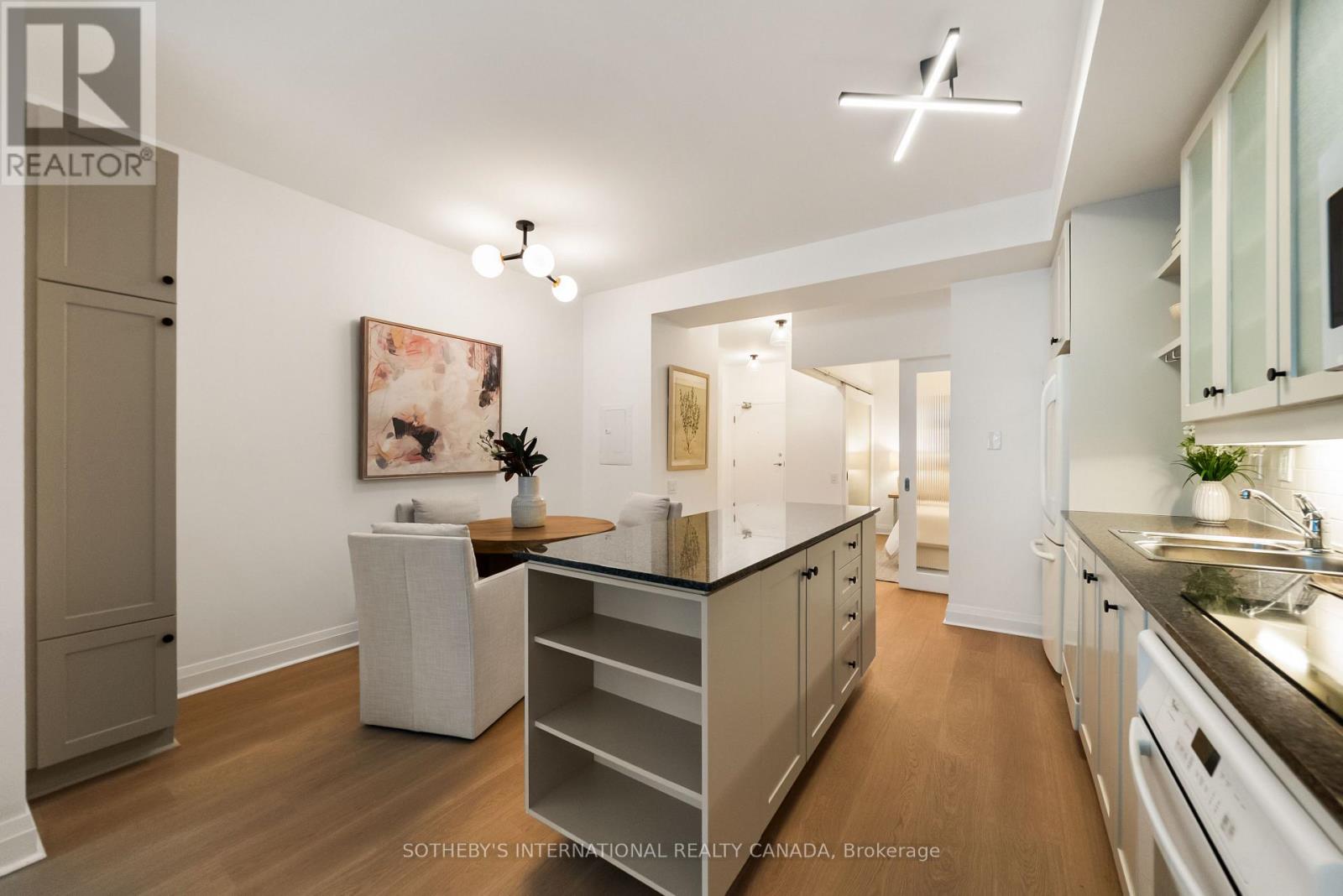 913- 20 Scrivener Square, Toronto, ON photo 16
