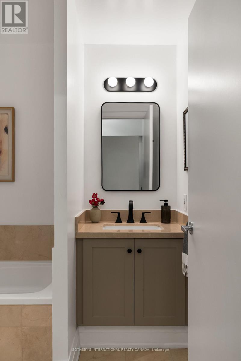 913- 20 Scrivener Square, Toronto, ON photo 38