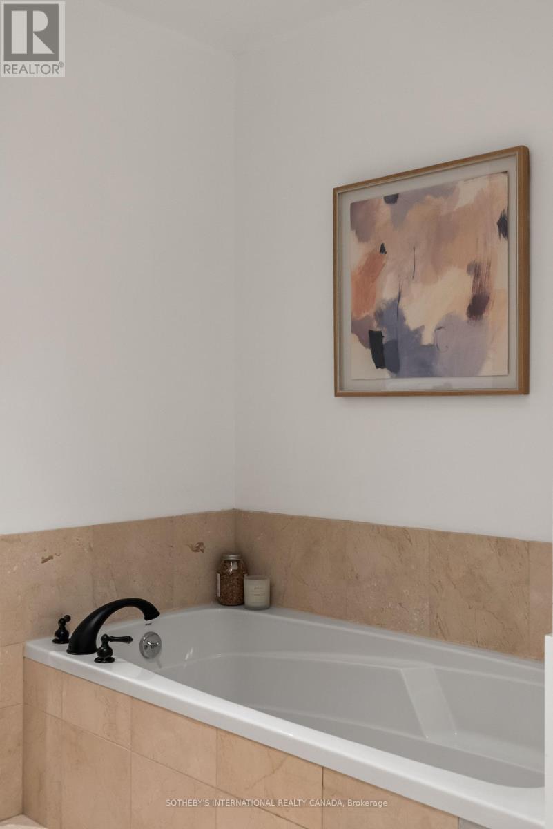 913- 20 Scrivener Square, Toronto, ON photo 39