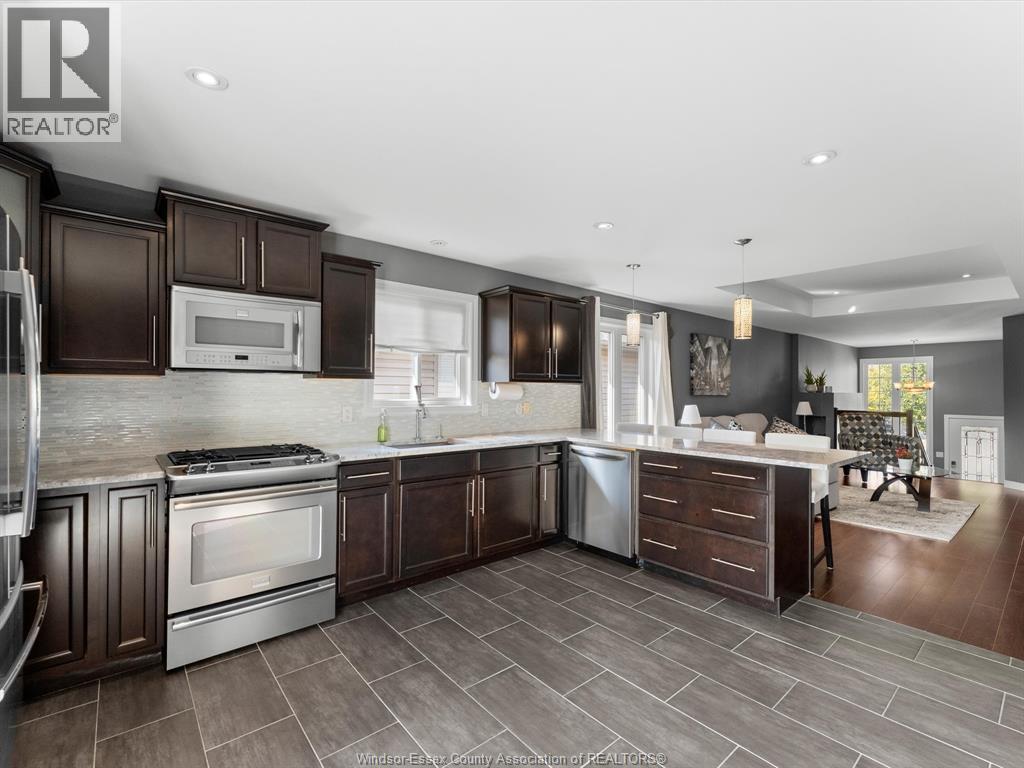11925 BOULDER CRESCENT - 7