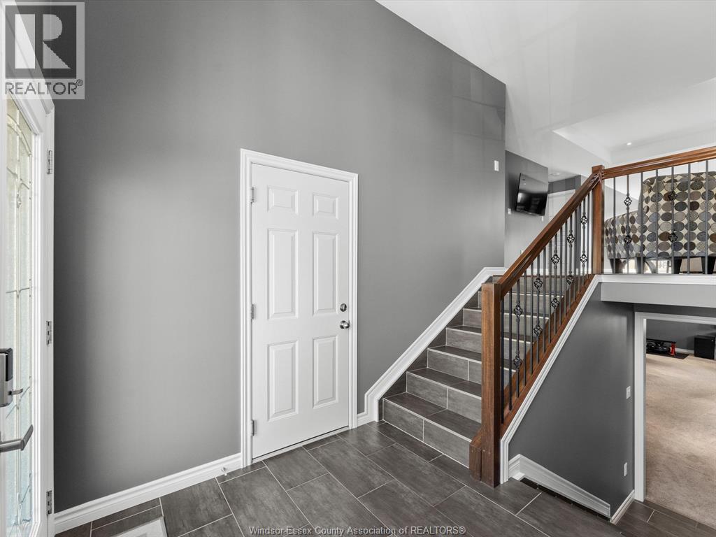 11925 BOULDER CRESCENT - 3