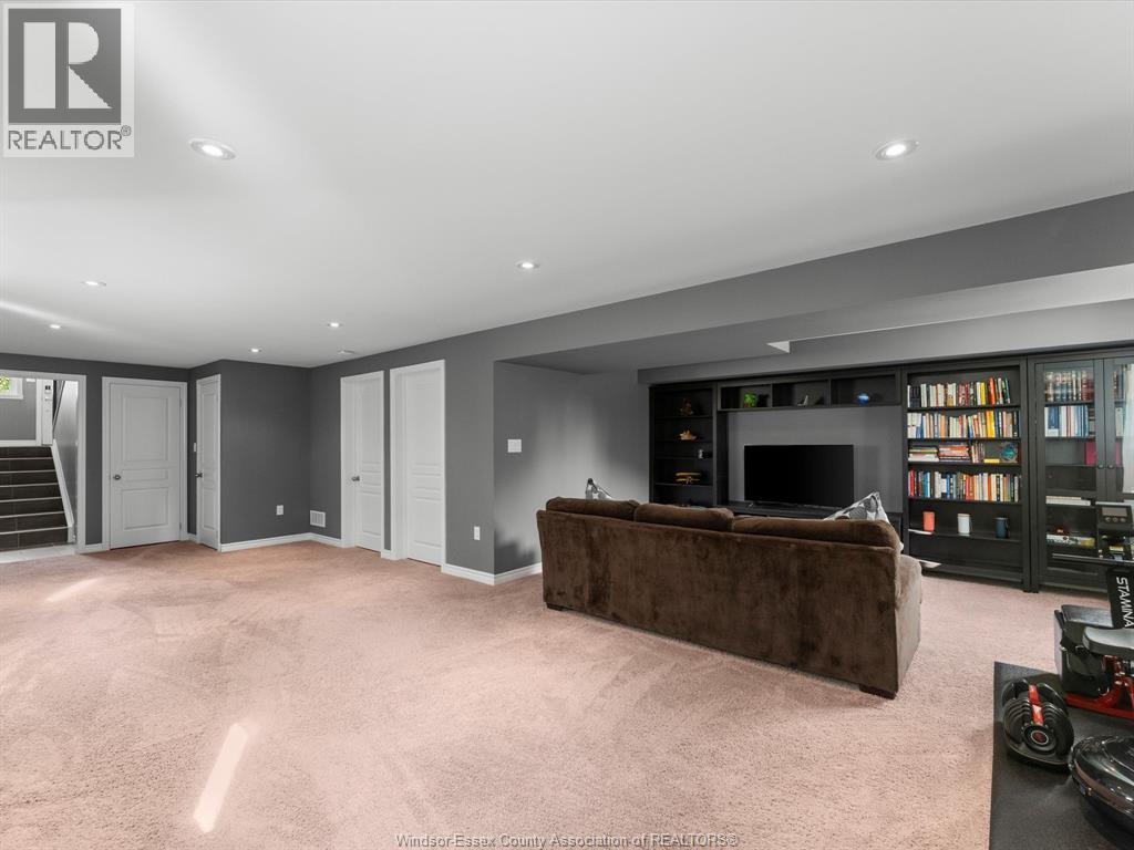 11925 BOULDER CRESCENT - 25