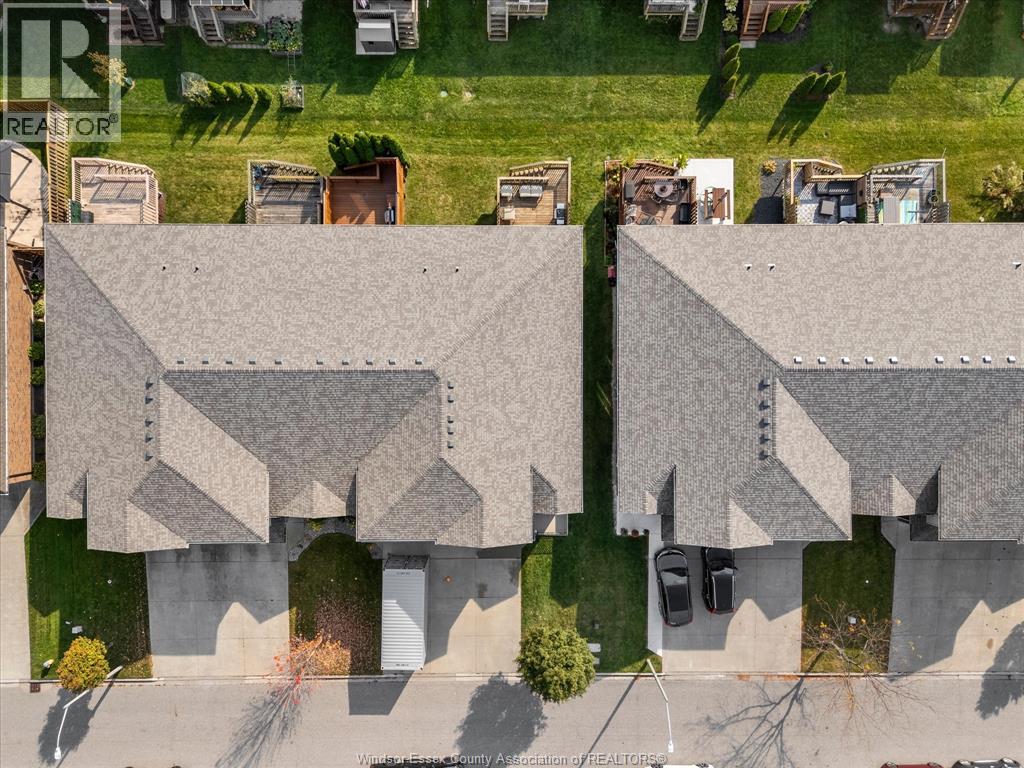 11925 BOULDER CRESCENT - 33