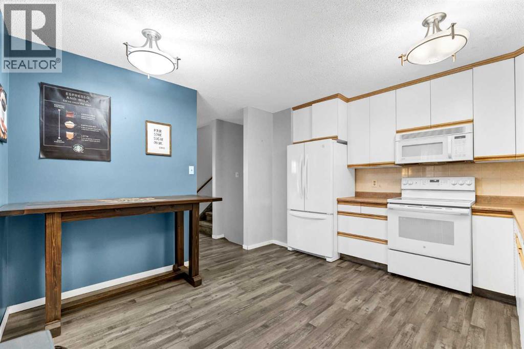321 11 Street NE, Medicine Hat — photo 12