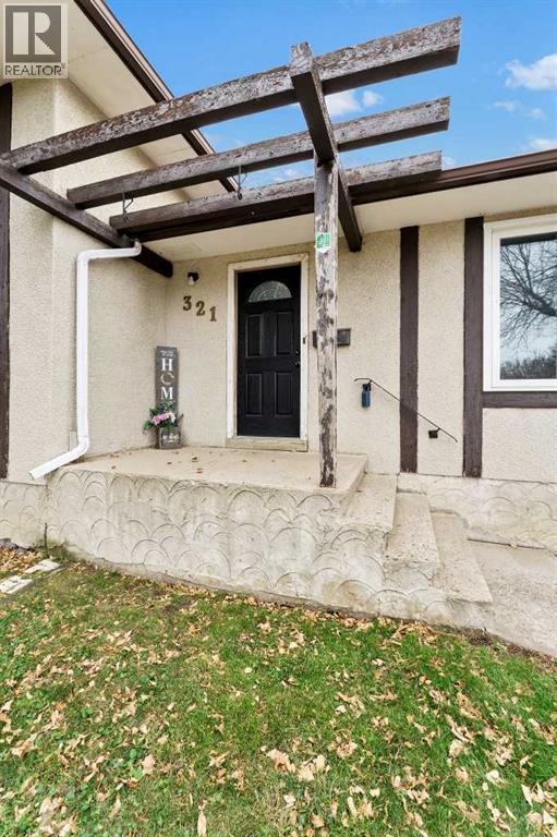 321 11 Street NE, Medicine Hat — photo 5