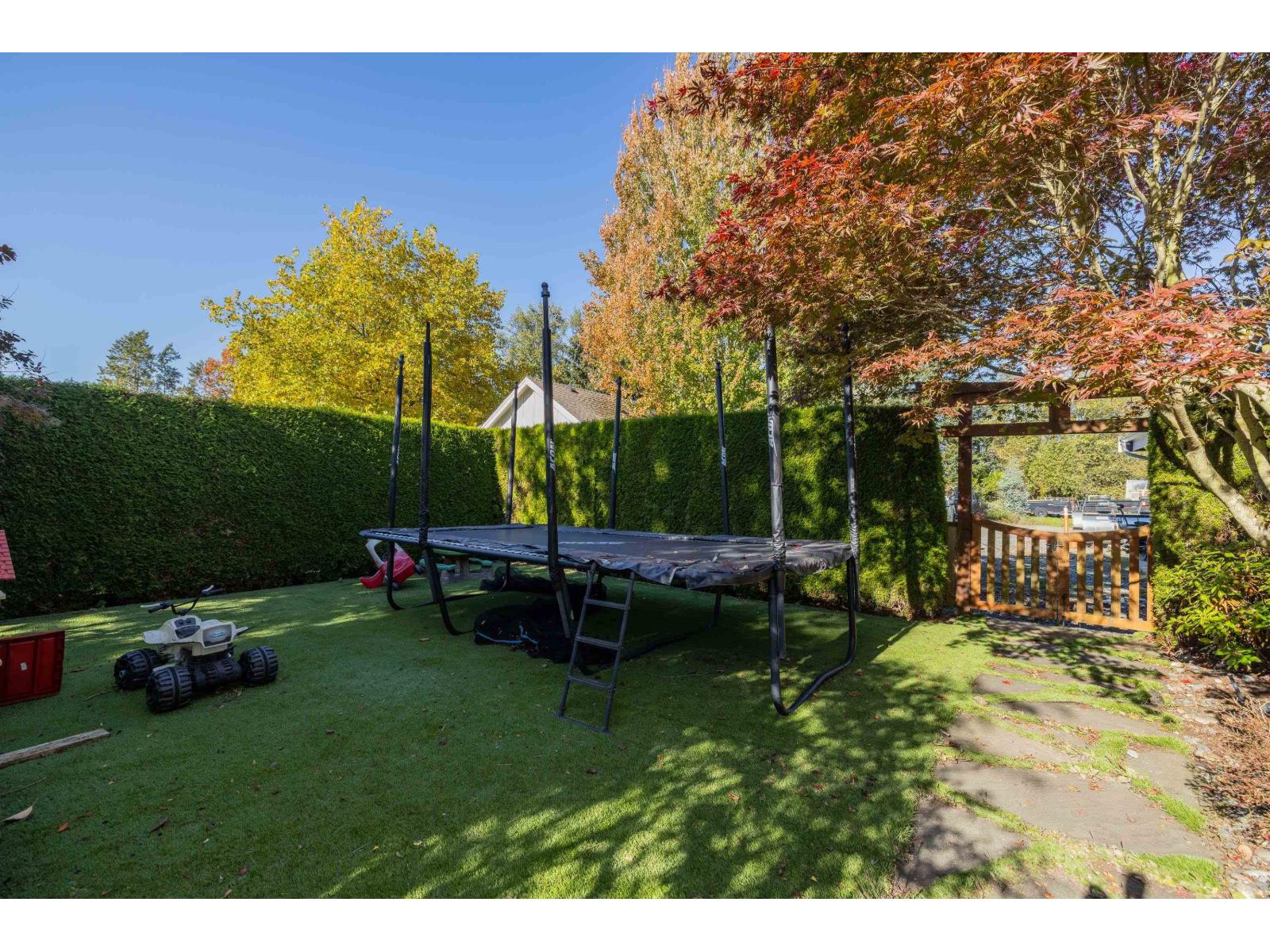 23293 34A Avenue, Langley — photo 23