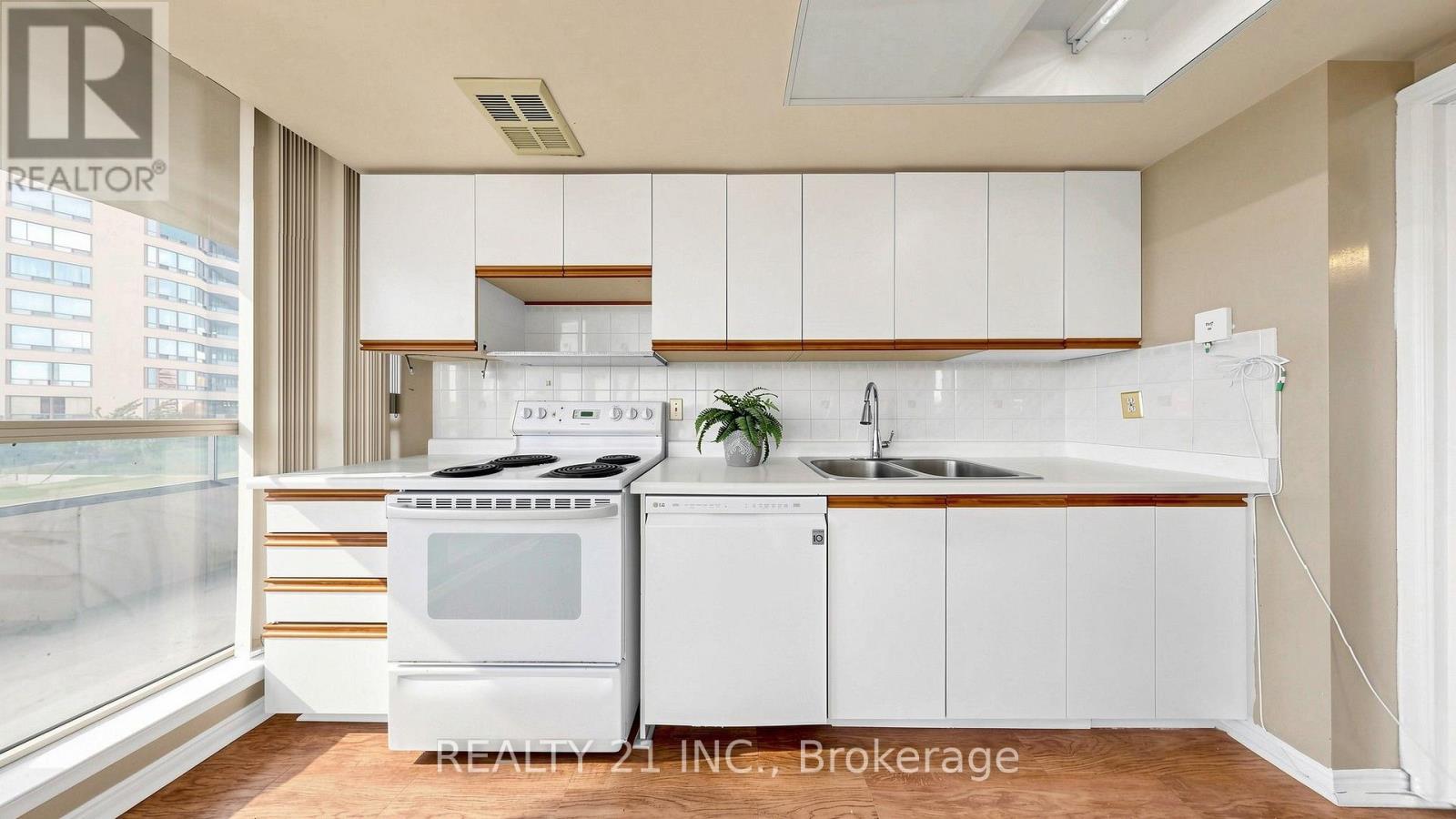 429- 3 Greystone Walk Drive, Toronto, ON photo 14