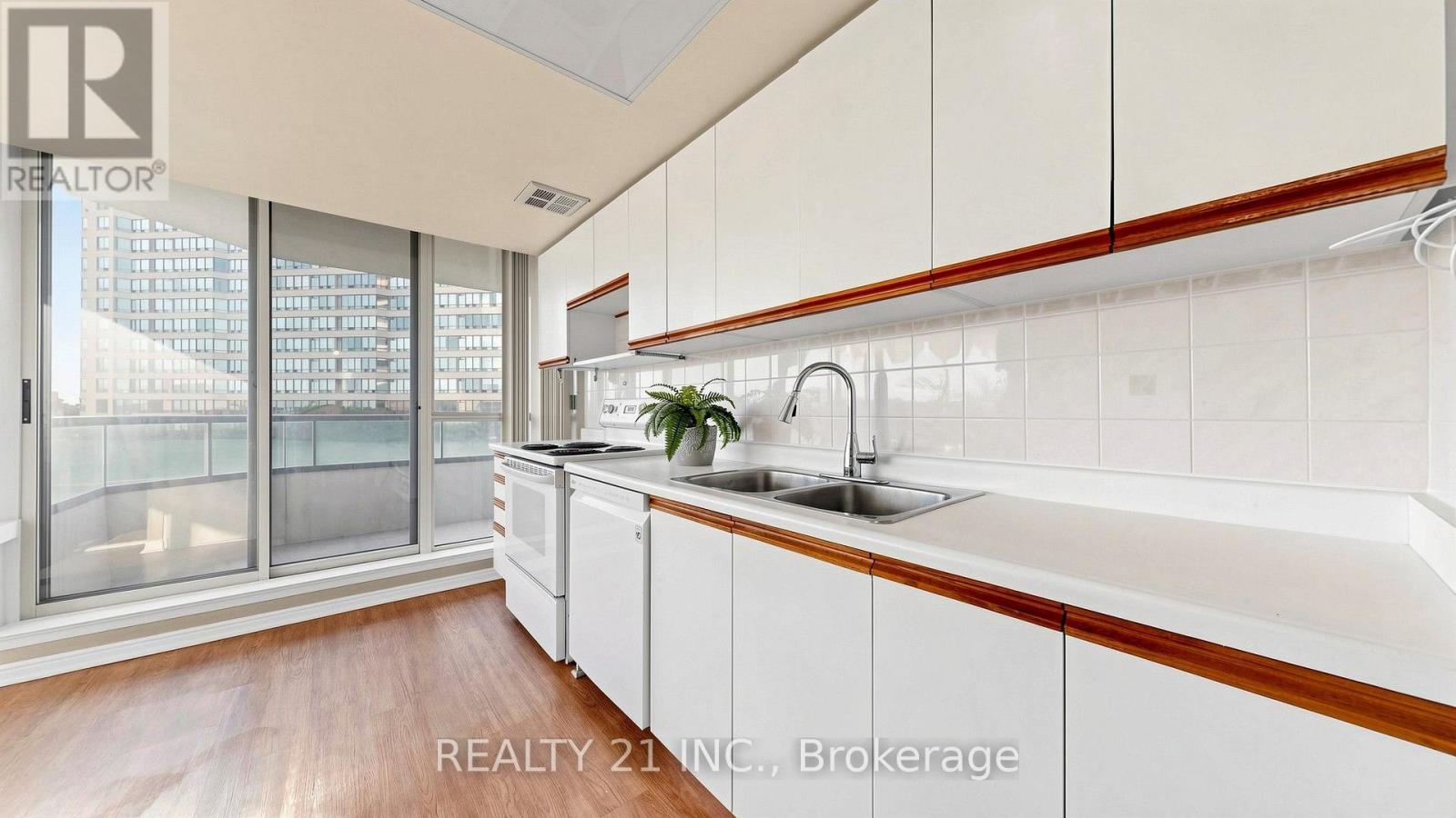 429- 3 Greystone Walk Drive, Toronto, ON photo 15