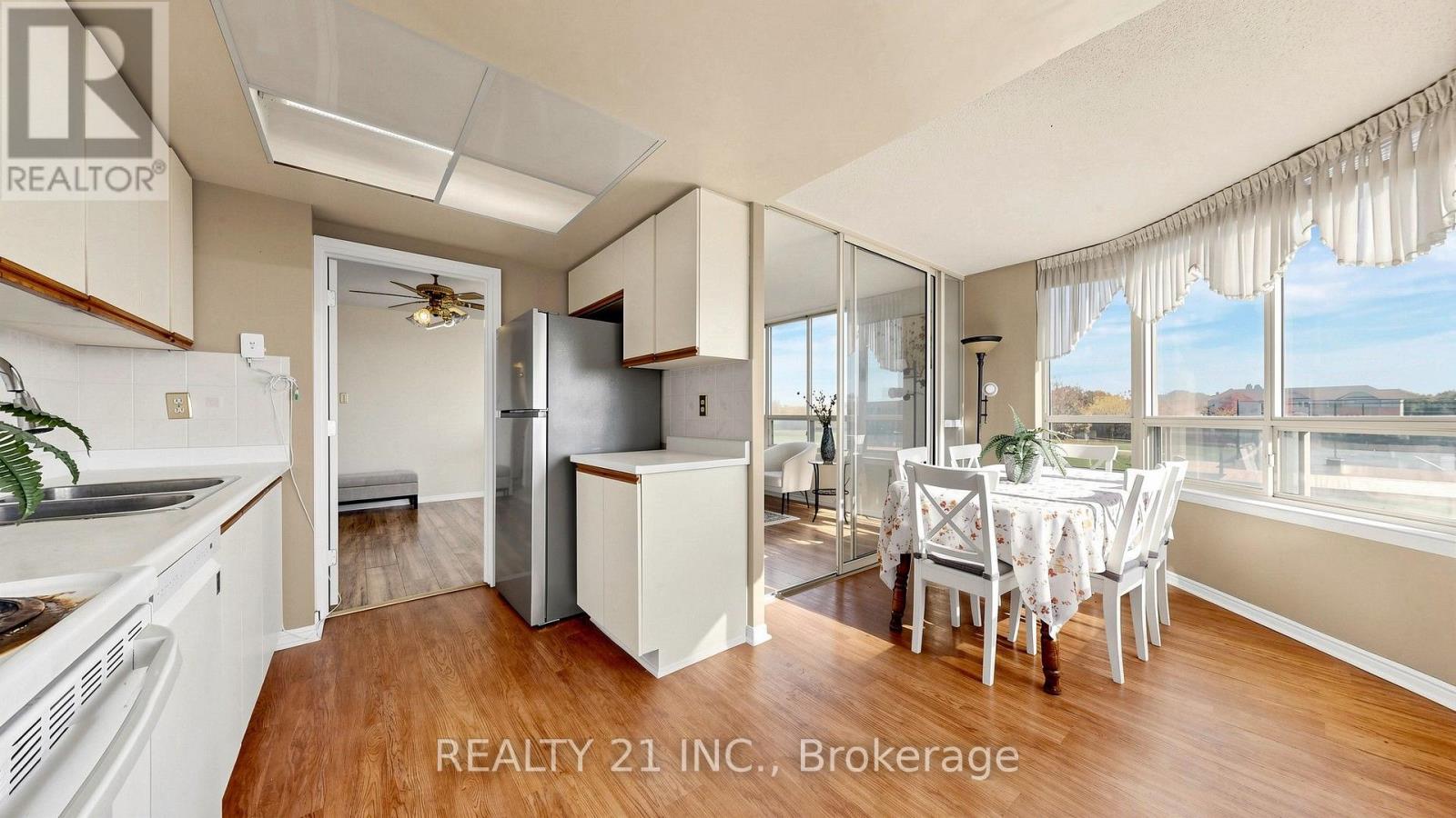429- 3 Greystone Walk Drive, Toronto, ON photo 18