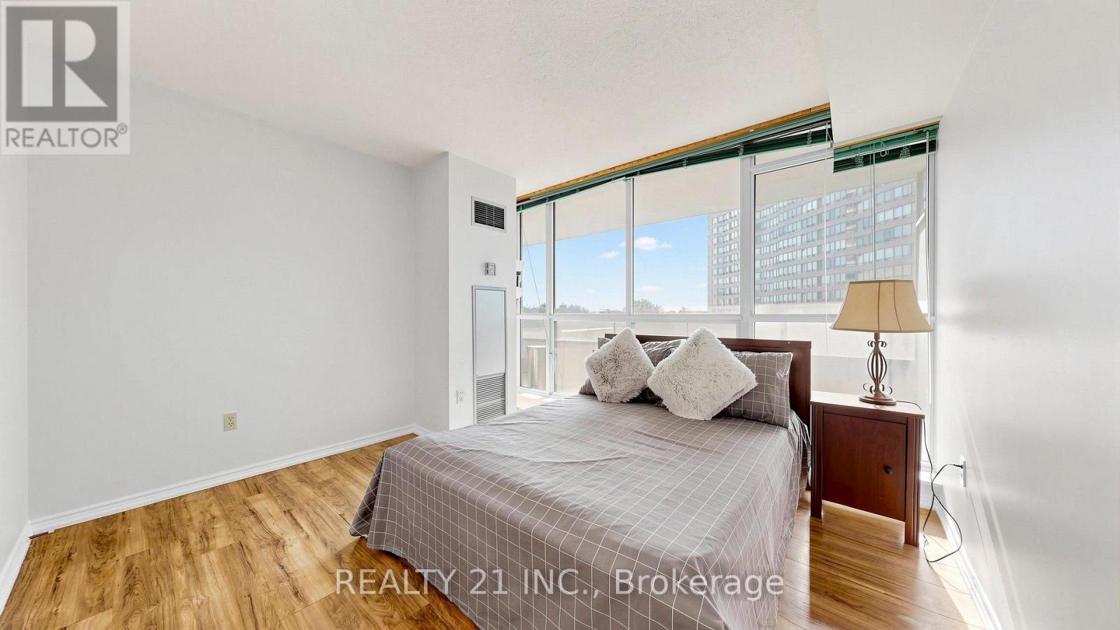 429- 3 Greystone Walk Drive, Toronto, ON photo 29