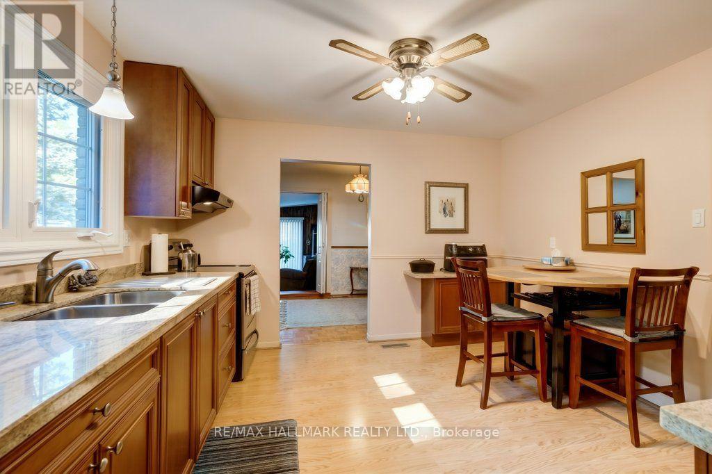 59 Mayvern Crescent, Richmond Hill, ON photo 17
